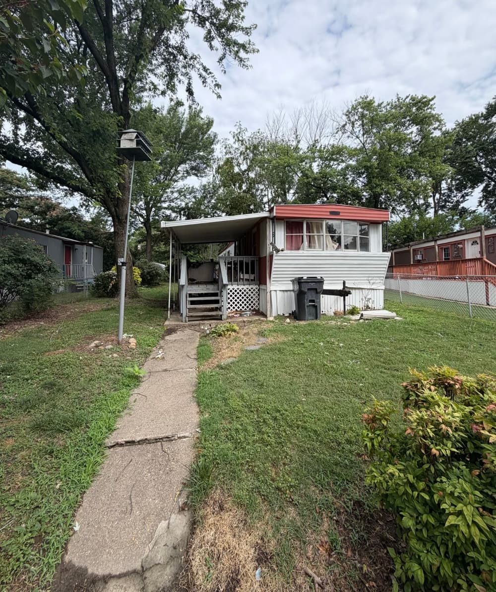 Gallery photos for Old Single Wide Trailer Demolished to Make Way for New Home in Newport News: Image #1