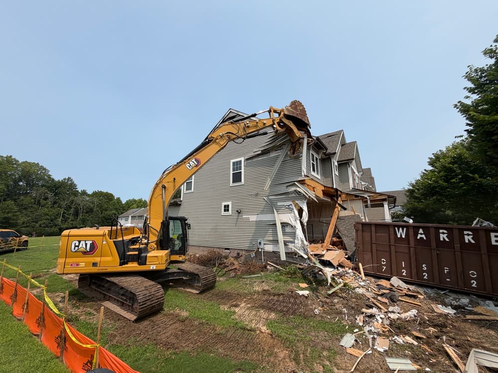 Gallery photos for Full Fire-Damaged Home Demo and Lot Clearing in Toano VA: Image #1