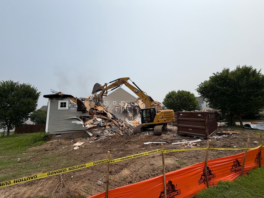 Gallery photos for Full Fire-Damaged Home Demo and Lot Clearing in Toano VA: Image #4