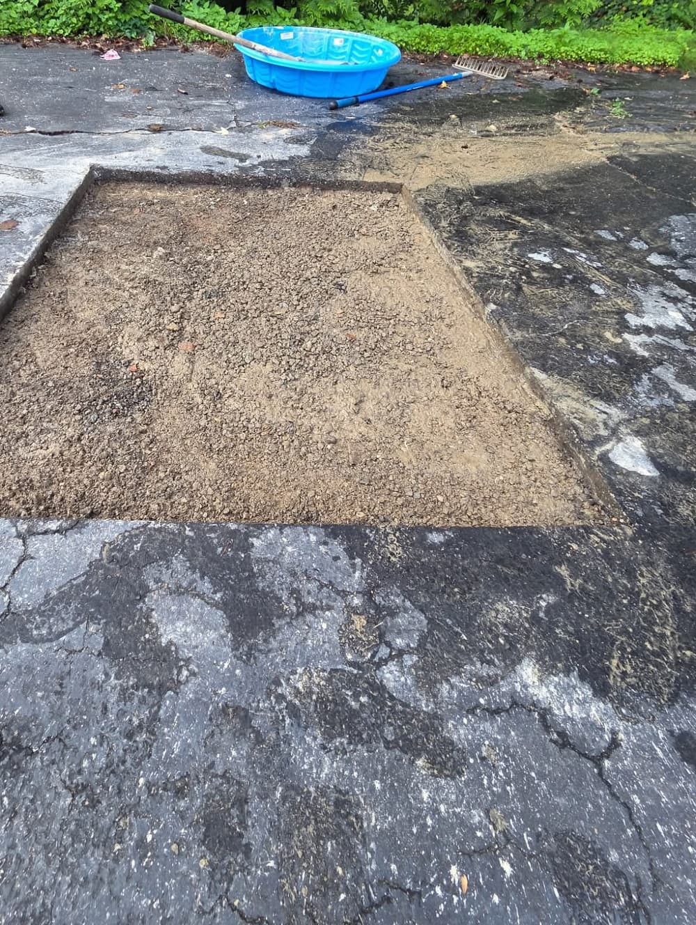 Gallery photos for Asphalt Driveway Sinkhole Repair in Richmond Virginia: Image #1