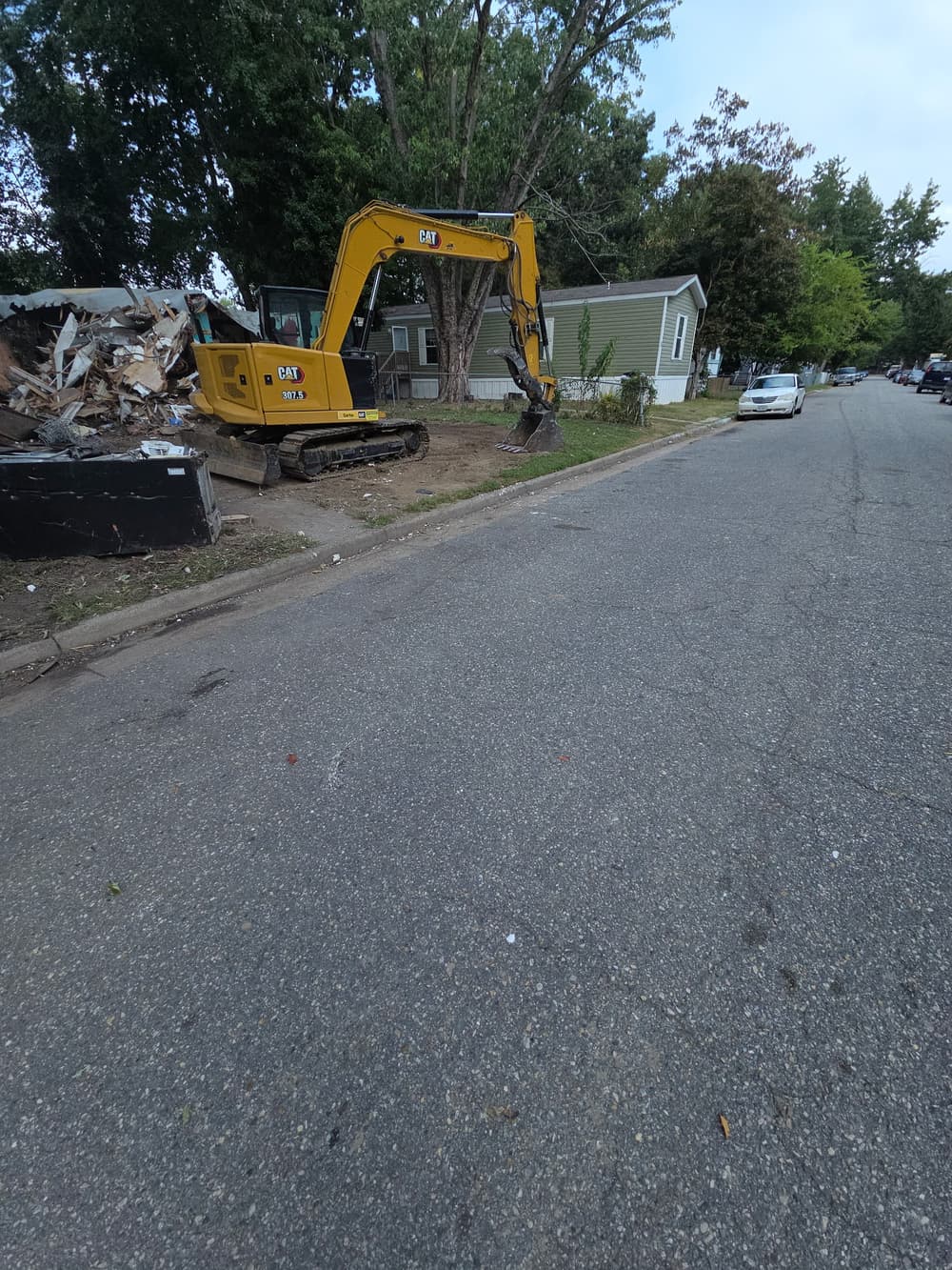 Gallery photos for Uninhabitable Home Demolished in Newport News: Image #3