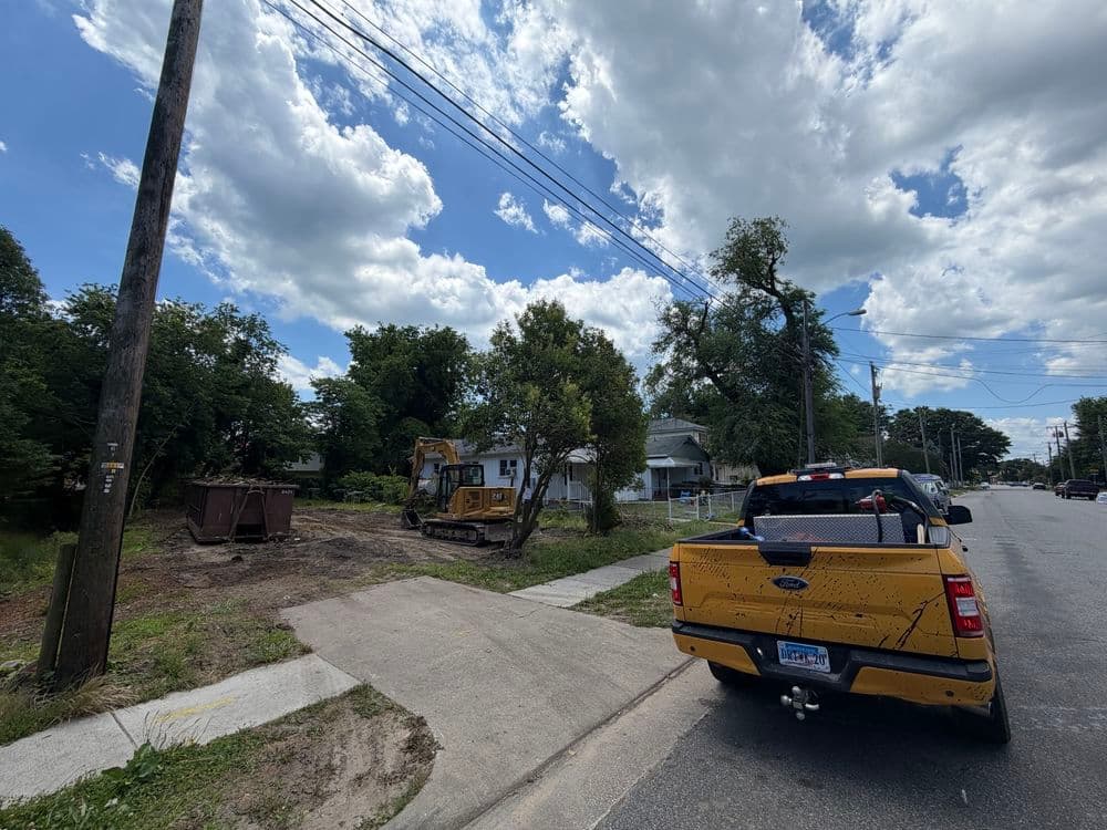 Gallery photos for Fire Damaged Home Demolished in Hampton VA: Image #2